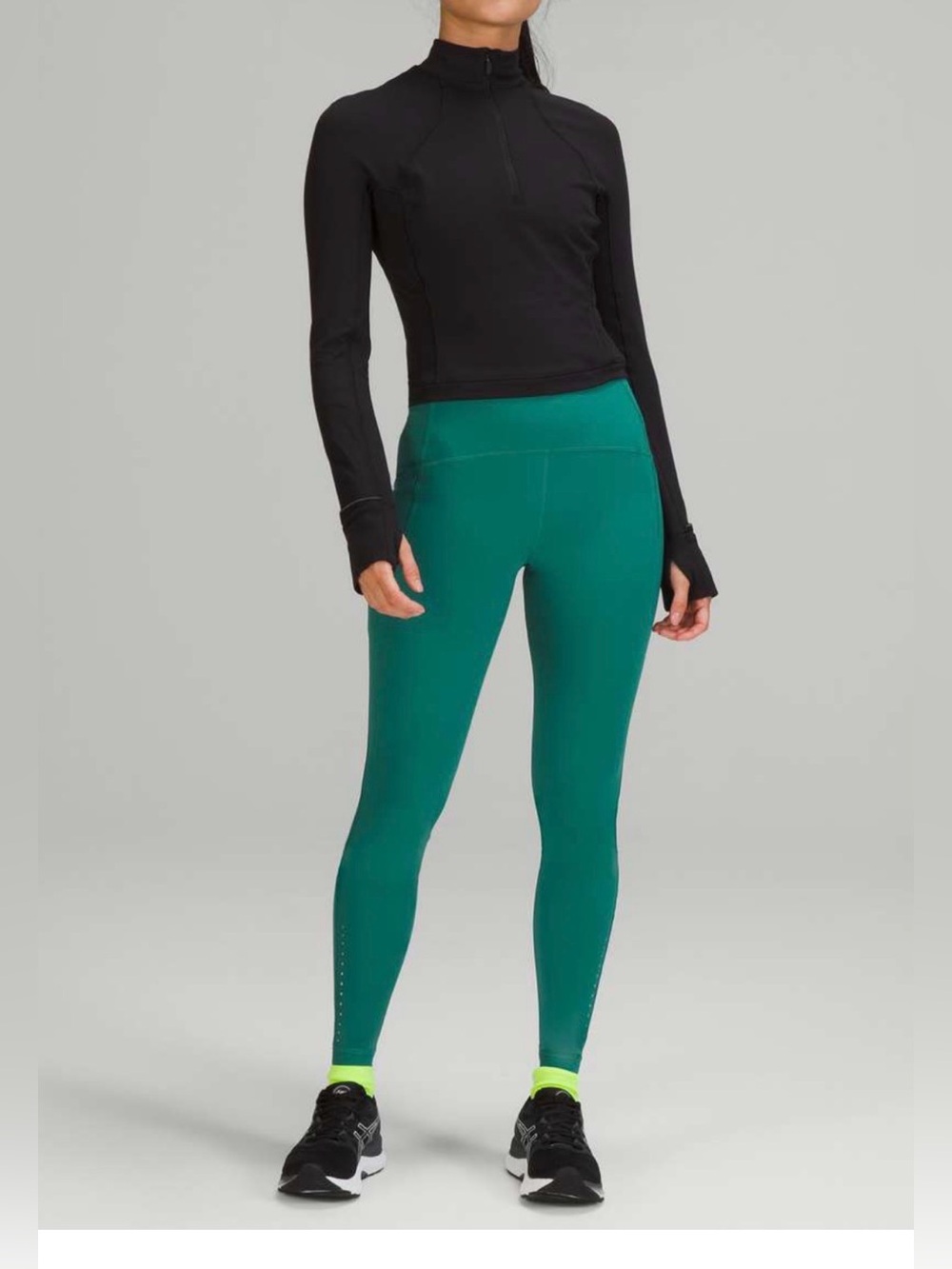 Lululemon Swift Speed High-Rise Tight 28"
Teal Lagoon Sz 10 luxtreme material